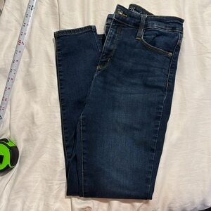 HIGH RISE UNIVERSAL THREAD JEANS - 27/4s